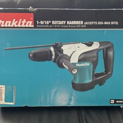 Makita 1-9/16' ROTARY HAMMER