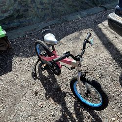 Kids Bike 10$ 