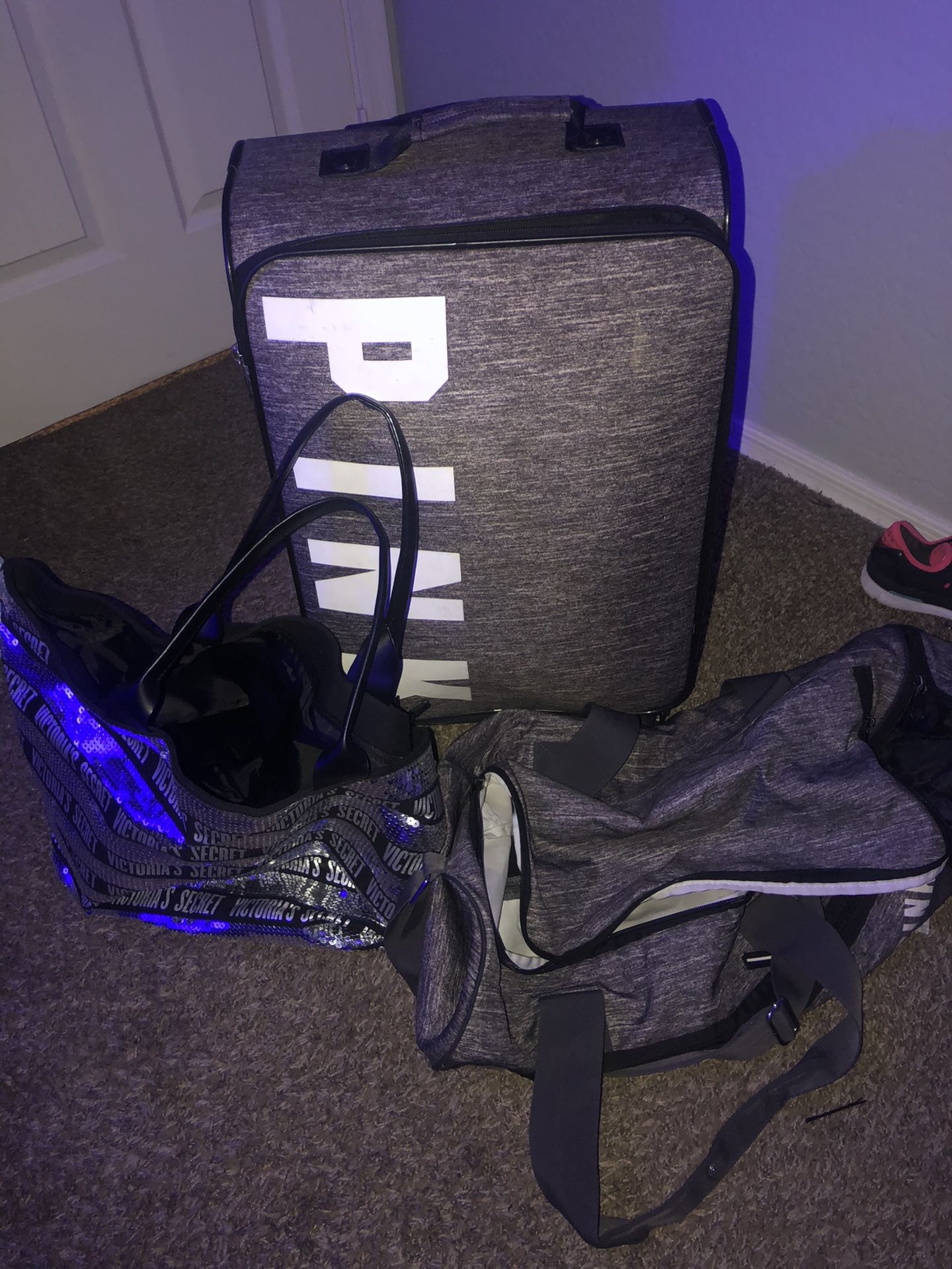 3 piece PINK/Victoria Secret luggage set