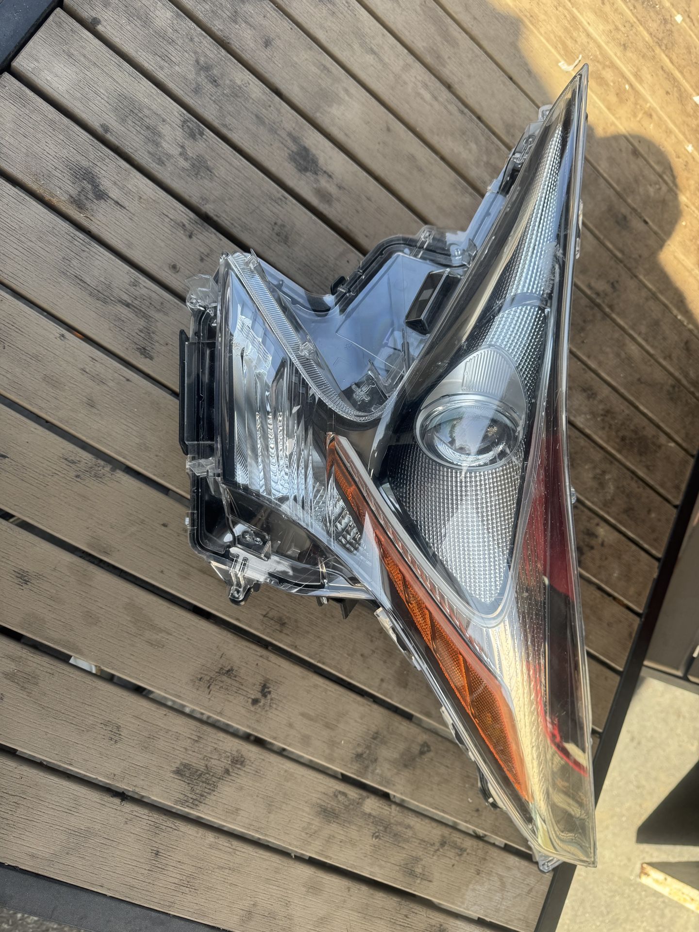 2016 2017 2018 TOYOTA PRIUS Left  Side LED HEADLIGHT 