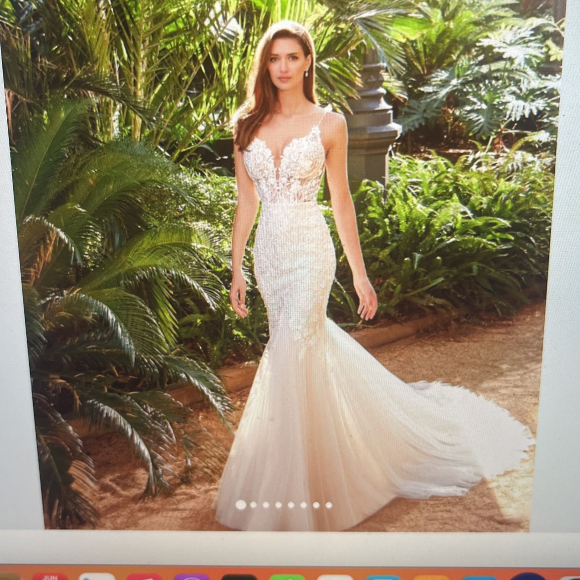 Enzoani Pebbles Wedding Dress Plus Free Veil