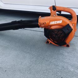 Echo Commercial Gas Blower 