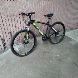 Hiland Mountain Bike 150$ OBO