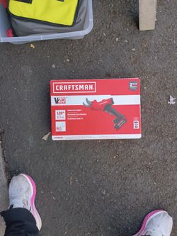 Craftsman V20 Cordless Pruner