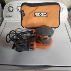 Ridgid 5in Random Orbit Sander