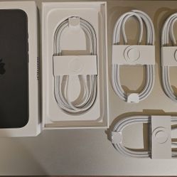 Apple iPhone and iPad USB-C Charging cable **NEW**