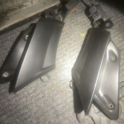 Stock OEM Yamaha Yzf R6 Upper Fairings/plastics