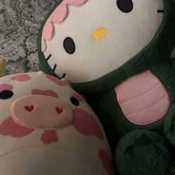 hello kitty plushie