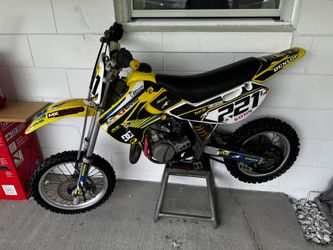 Suzuki DR65
