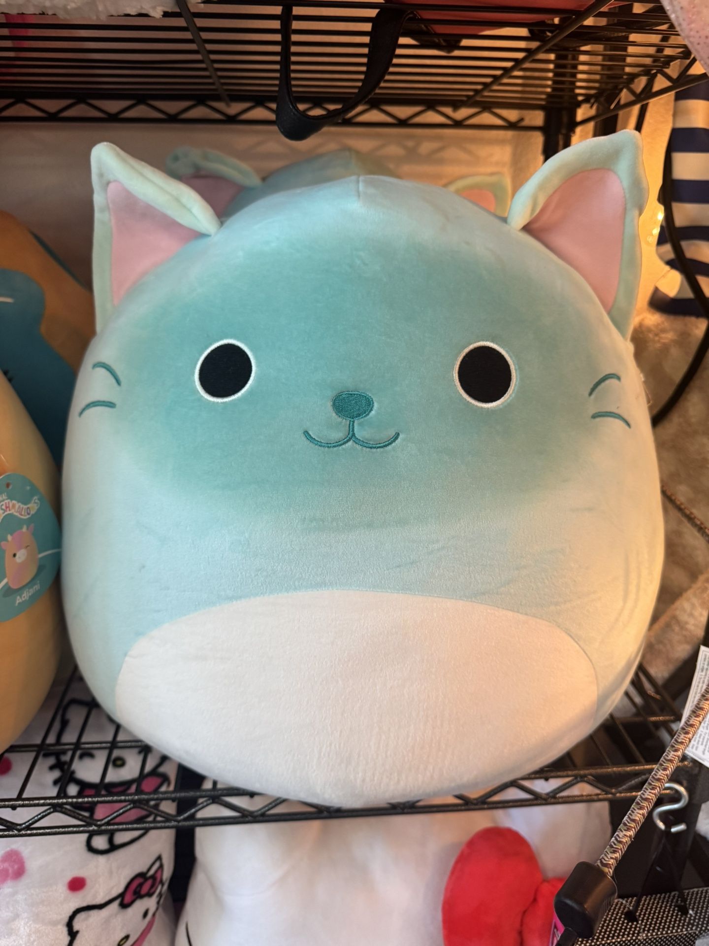 SQUISHMALLOWS SIZE MEDIUM