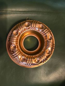Vintage Copper-Toned Ring Mold – Retro 3.5 Cup Jell-O / Cake Tin Wall Decor
