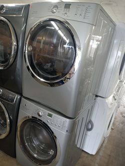 Electrolux light gray stackable front load washer and dryer set - Free delivery