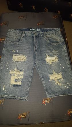Men's DISTRESSED Jean shorts size,36