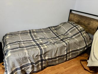 Twin Size Bed n Head Board