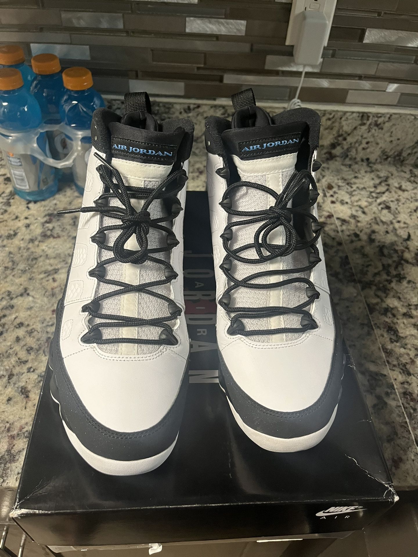 Air Jordan 9 “unc”  Size 11.5 