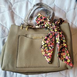 New With Tags Steve Madden Purse