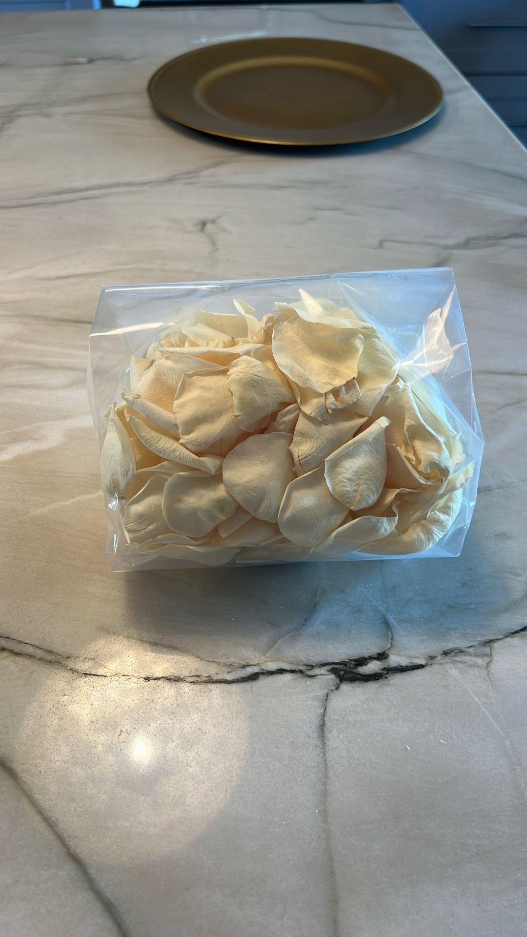 Freeze Dried Ivory Rose Petals