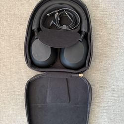Sony XM5 (WH-1000XM5