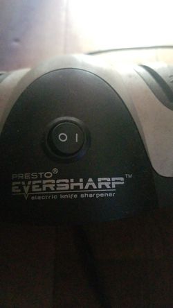 Electric knife sharpener
