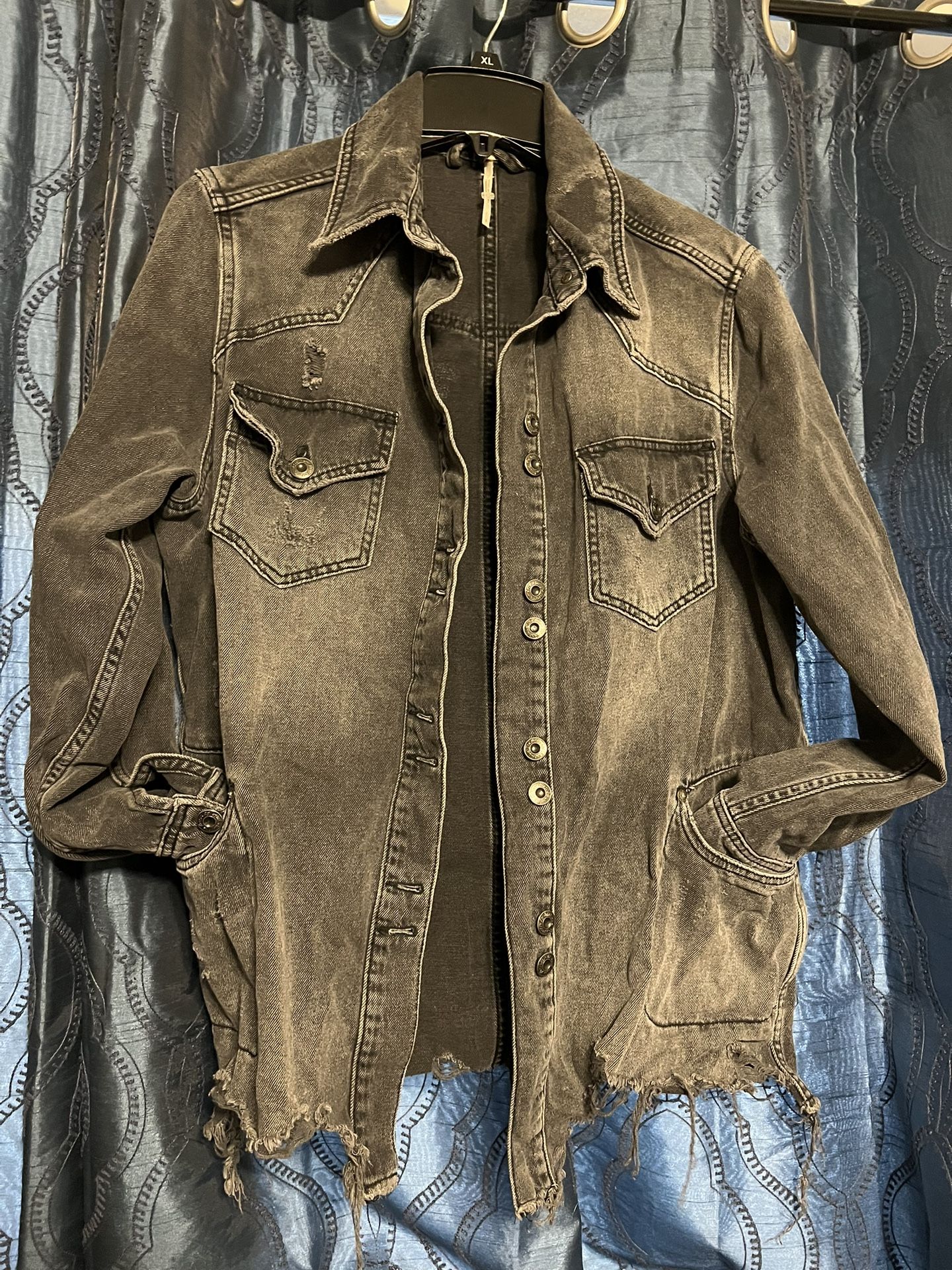 Free People Long Denim Jacket Size Large 100% cotton