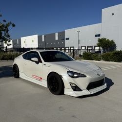 2013 Scion Toyota FRS GT86