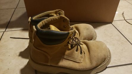 Size 9.5 men work Boots