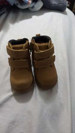 Baby boots size 2
