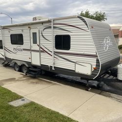 2013 PIONEER TRAILER 25’