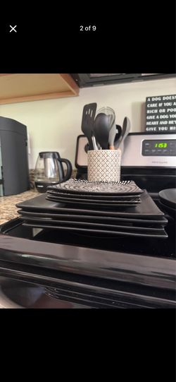 Dish Set - 10 plates various sizes, 8 bowls various sizes, 2 glasses