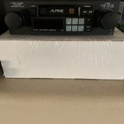 Vintage Alpine 7168 Car Stereo and Cassete Player