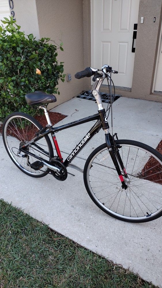 Cannondale Adventure Hybrid Bike