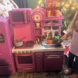 Truly Me Doll With Kitchen And Accessories 