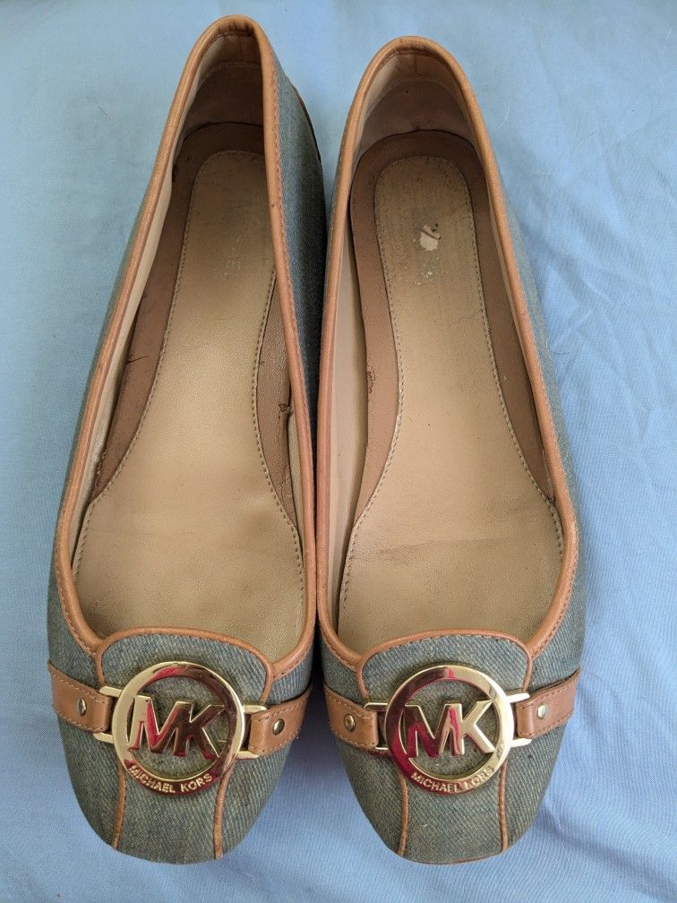 Michael Kors Fulton Moc Washed Denim Flat - size 9
