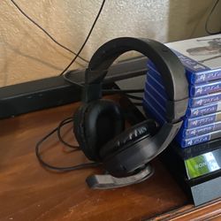 Gaming Headset and PS4 Games