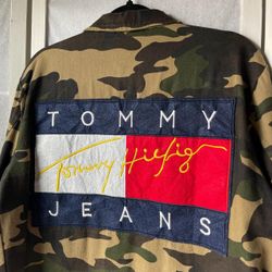 RARE Tommy Hilfiger 90s Camo Utility Jacket🇺🇸