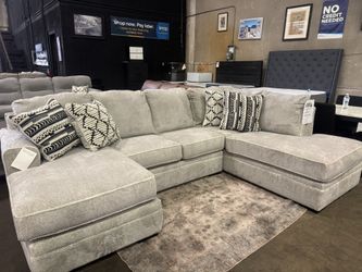 Double Chaise Sectional. 🚚WE DELIVER🚚