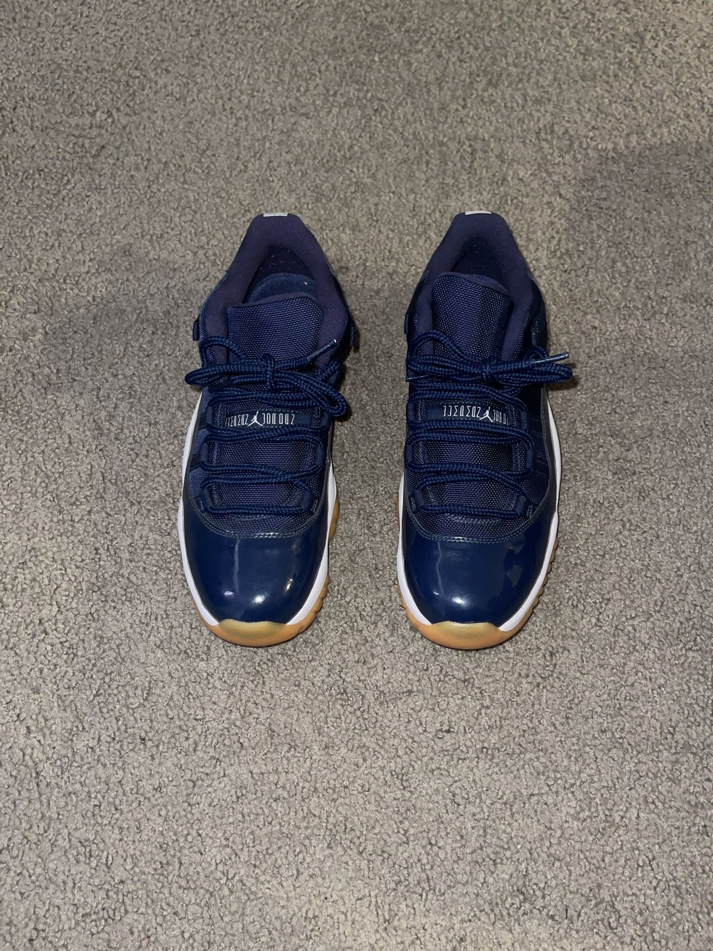 Jordan Midnight Navy 11’s