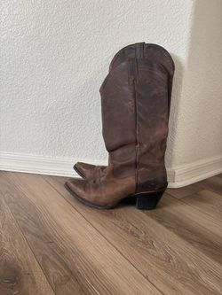 Women’s Cowgirl Boots