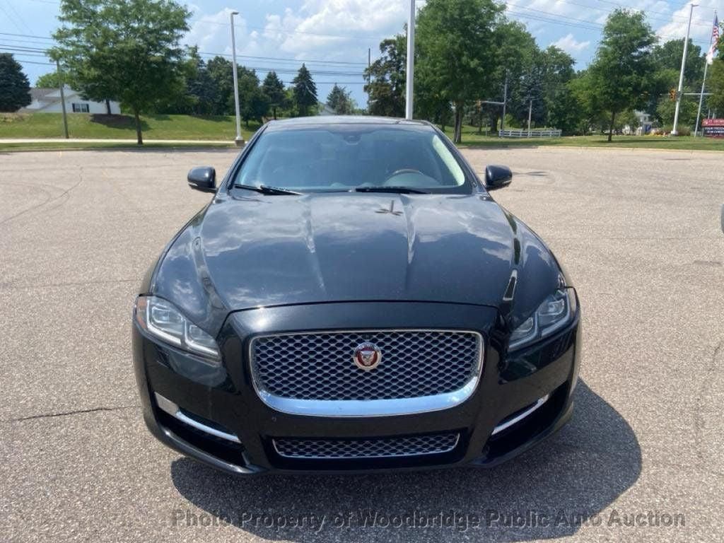 2016 Jaguar XJ