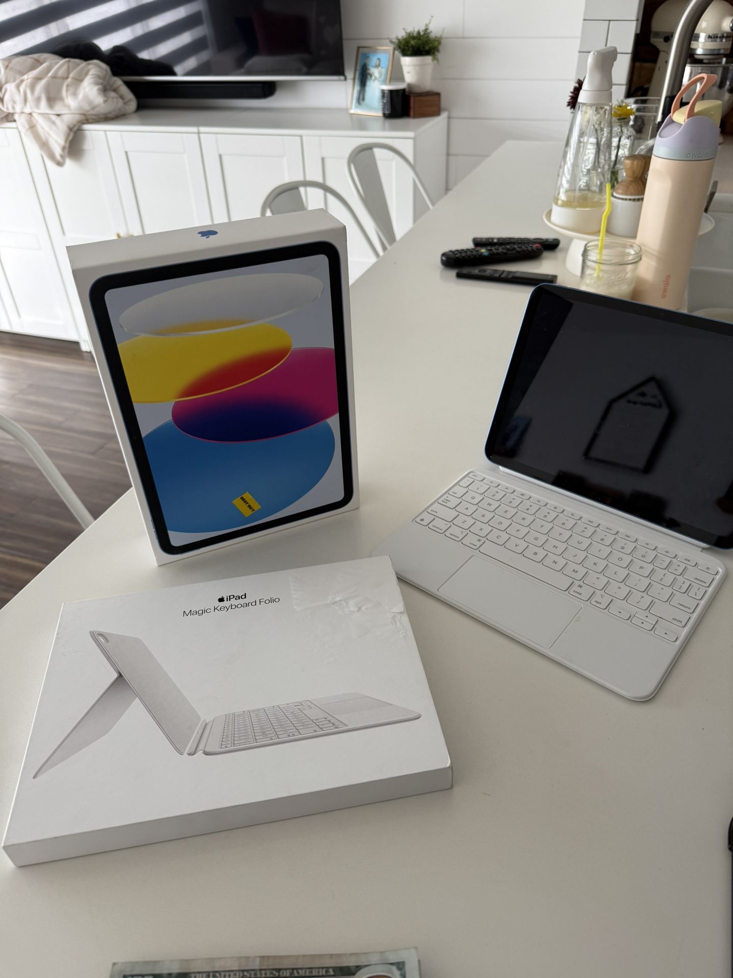 Ipad 10  Gen 64 Gb With Apple Magic Key Board
