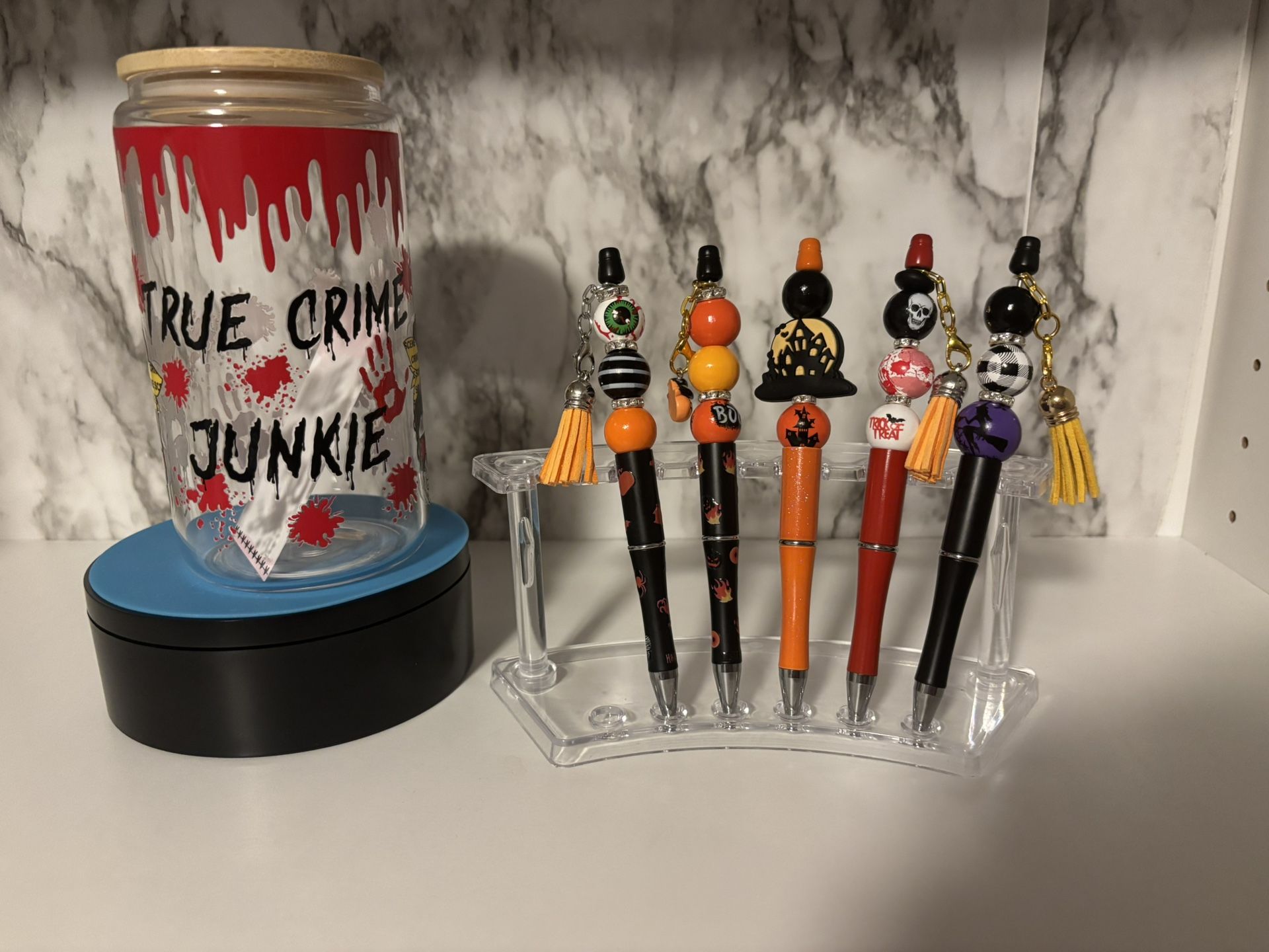 Halloween cup set with five beaded pens