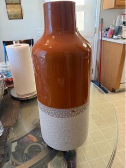 Tall Two-Tone Ceramic Vase – Brown & White