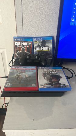 PS4 with 4 games