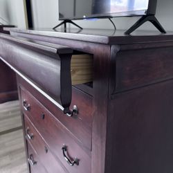 True Wood Sleigh Bed Set