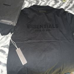 Essentails T Shirts 