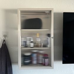 Bathroom Wall Cabinet (Fluted Glass)