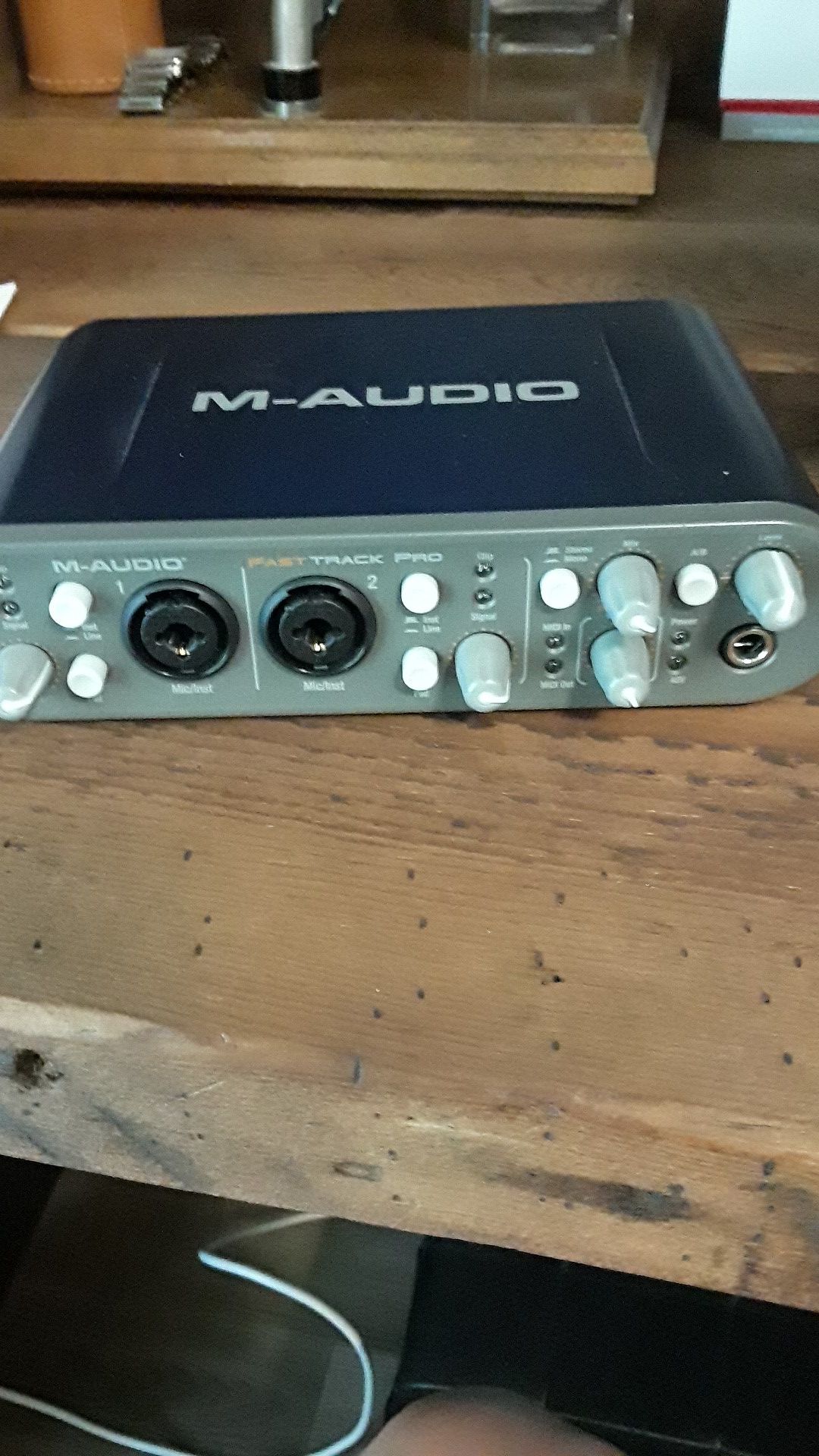 M-Audio fast track pro.