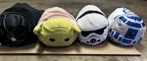 Disney Tsum Tsum 11 Inch Version ( Star Wars - Yoda/r2d2/stormtrooper/ Vader)