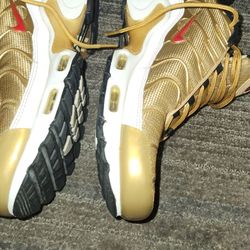 Nike Air Max Plus Drift Shoes Gold