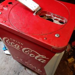 Late 1940s coca cola vending machine vendo 123.